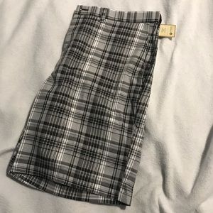 Black and White Plaid Haggar Shorts Size 40 NWT